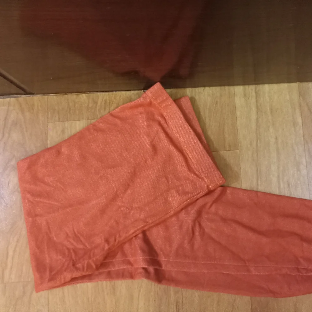 Crimson orange color legging size S - Picture 2 of 2